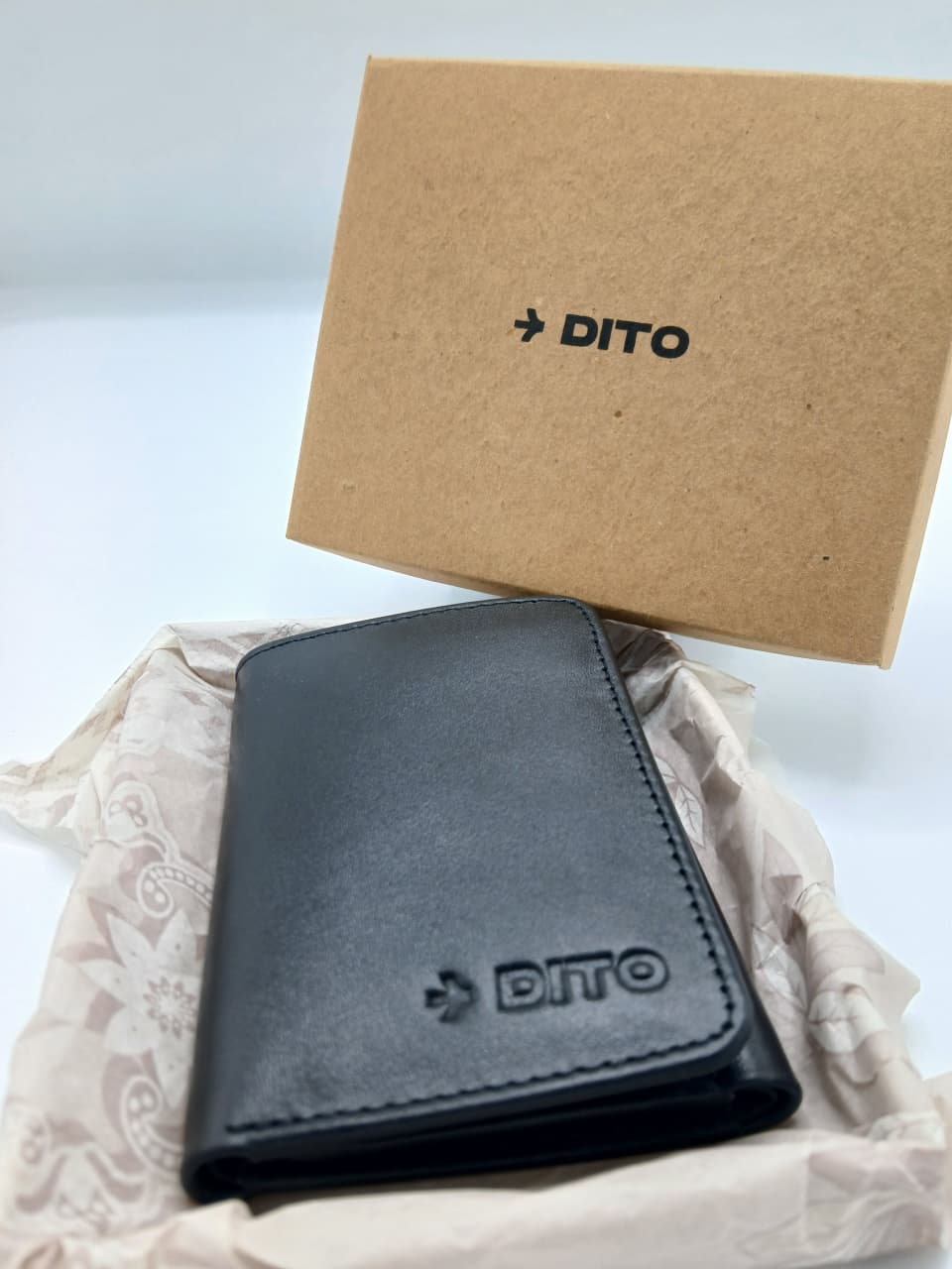 Dito Classic Trifold Wallet ( Pure Cow Leather)