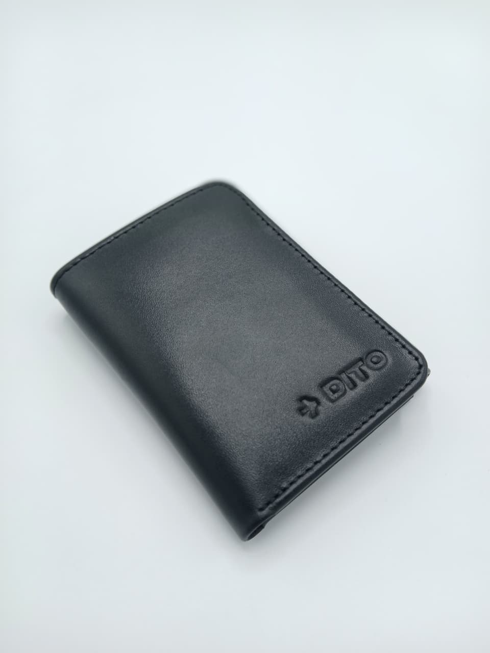 Dito Classic Trifold Wallet ( Pure Cow Leather)